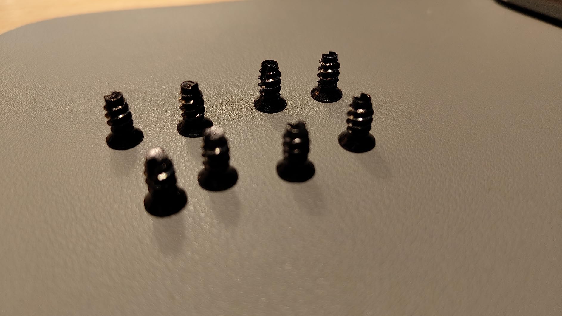 Unauffällig