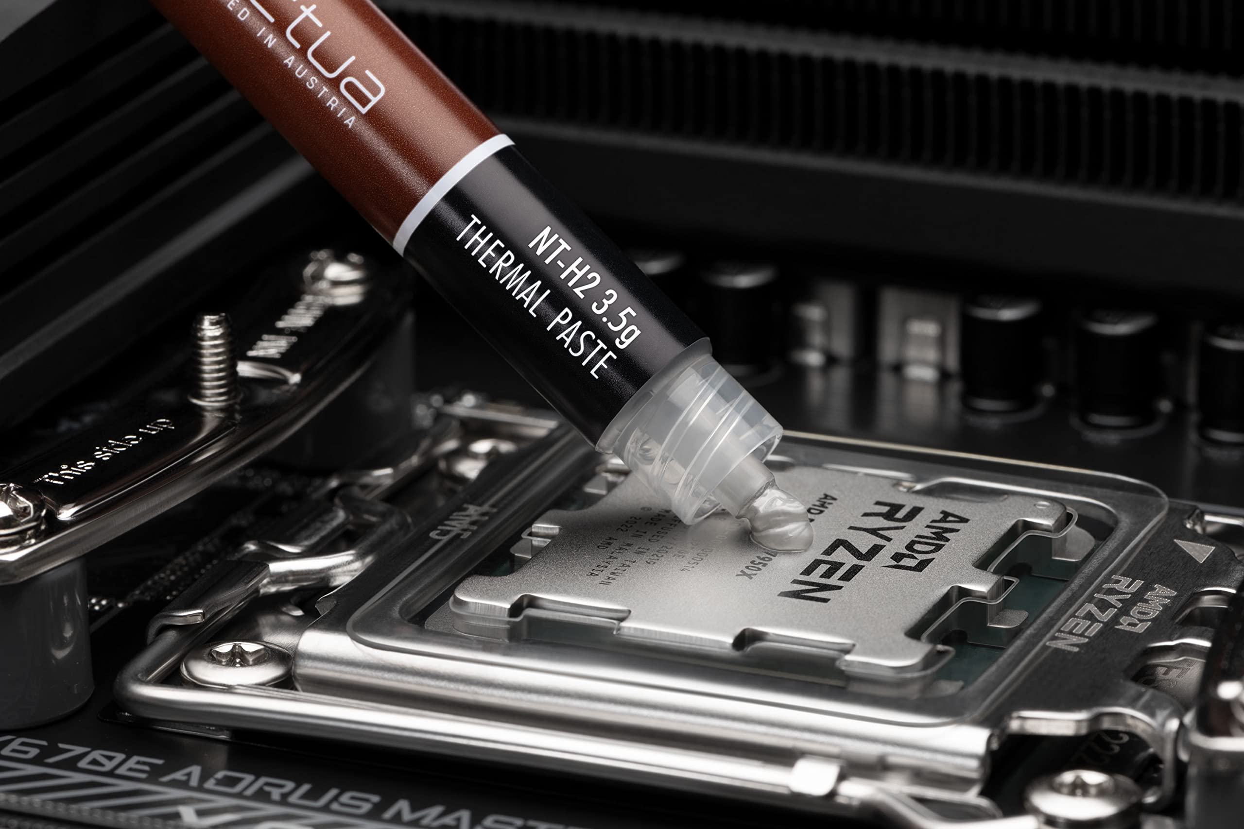 noctua-nt-h2-am5-edition-3-5g-w-rmeleitpaste-cpu-mit-blende image 3
